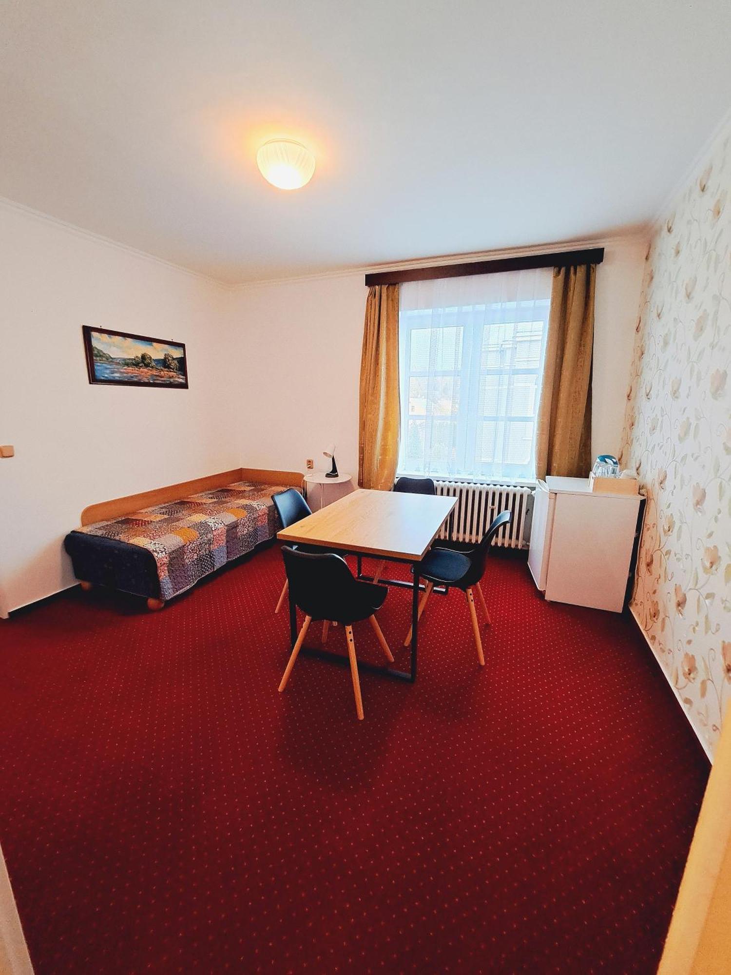 Hotel Grand 탄발트 외부 사진