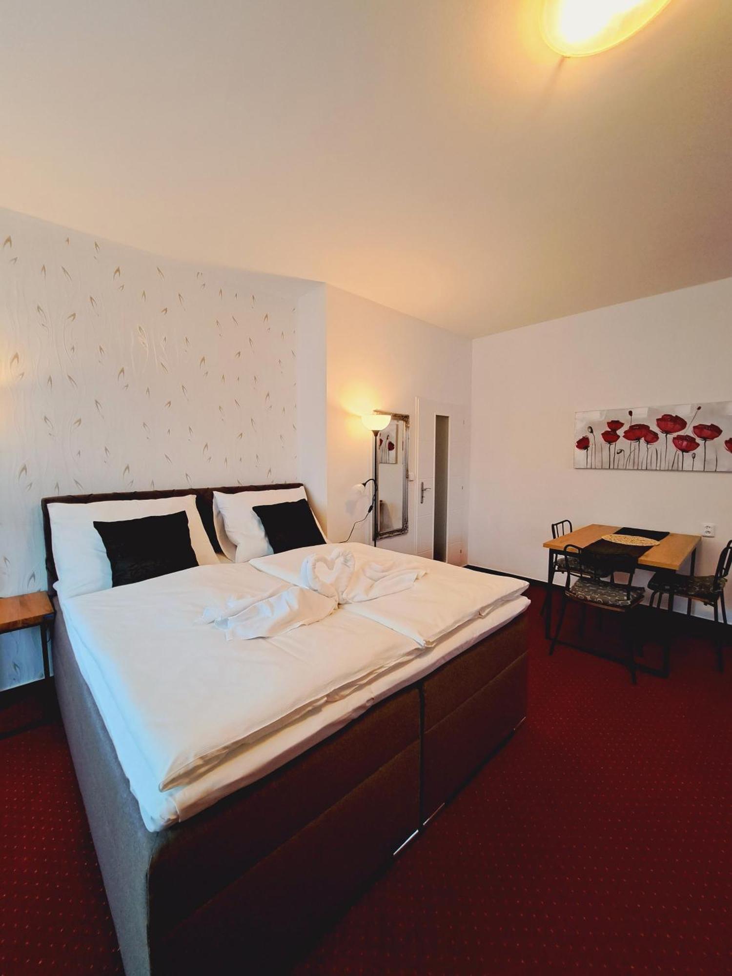 Hotel Grand 탄발트 외부 사진