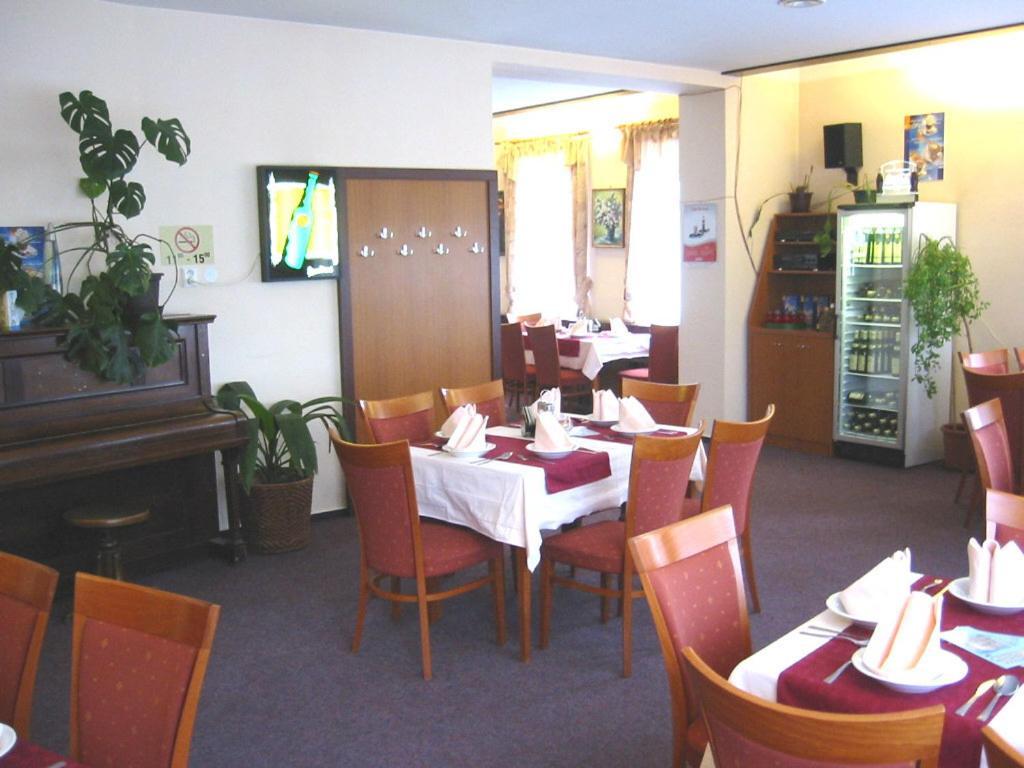 Hotel Grand 탄발트 외부 사진